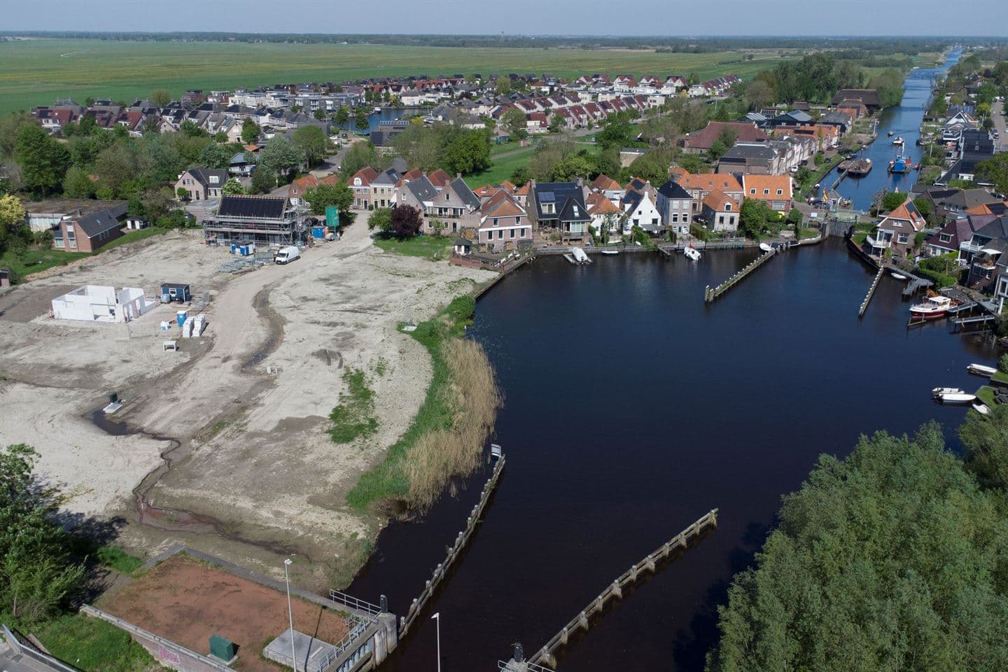 Kluswoning Westeinde - De Whaa kavels aan vaarwater in Zwartsluis foto 1
