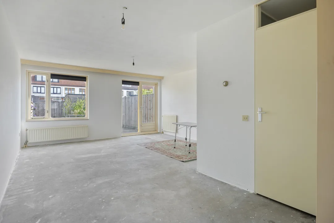 Kluswoning Ecrustraat 27 in Almere, huidige staat