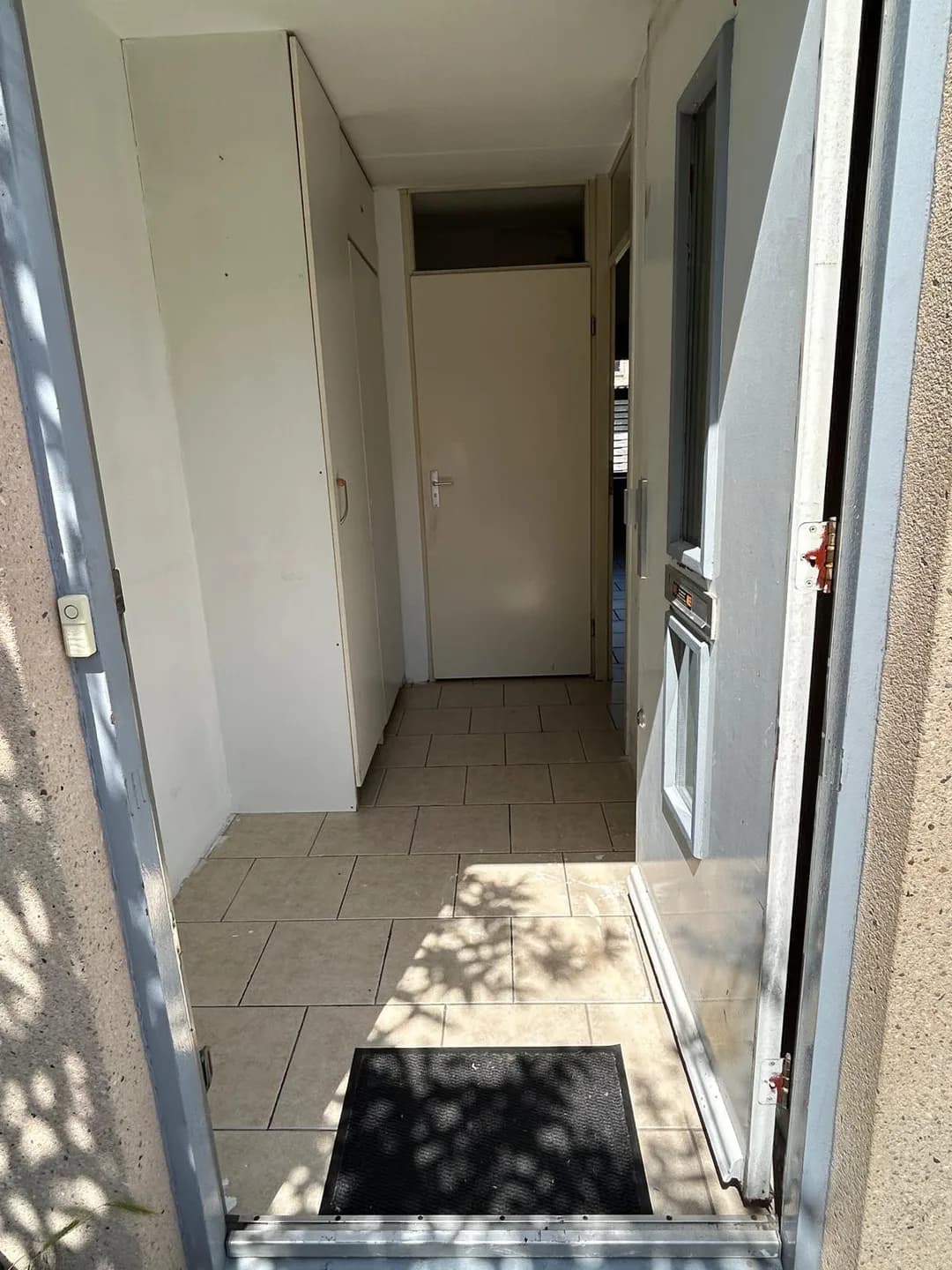 Kluswoning Tarantellastraat 9 in Almere, huidige staat