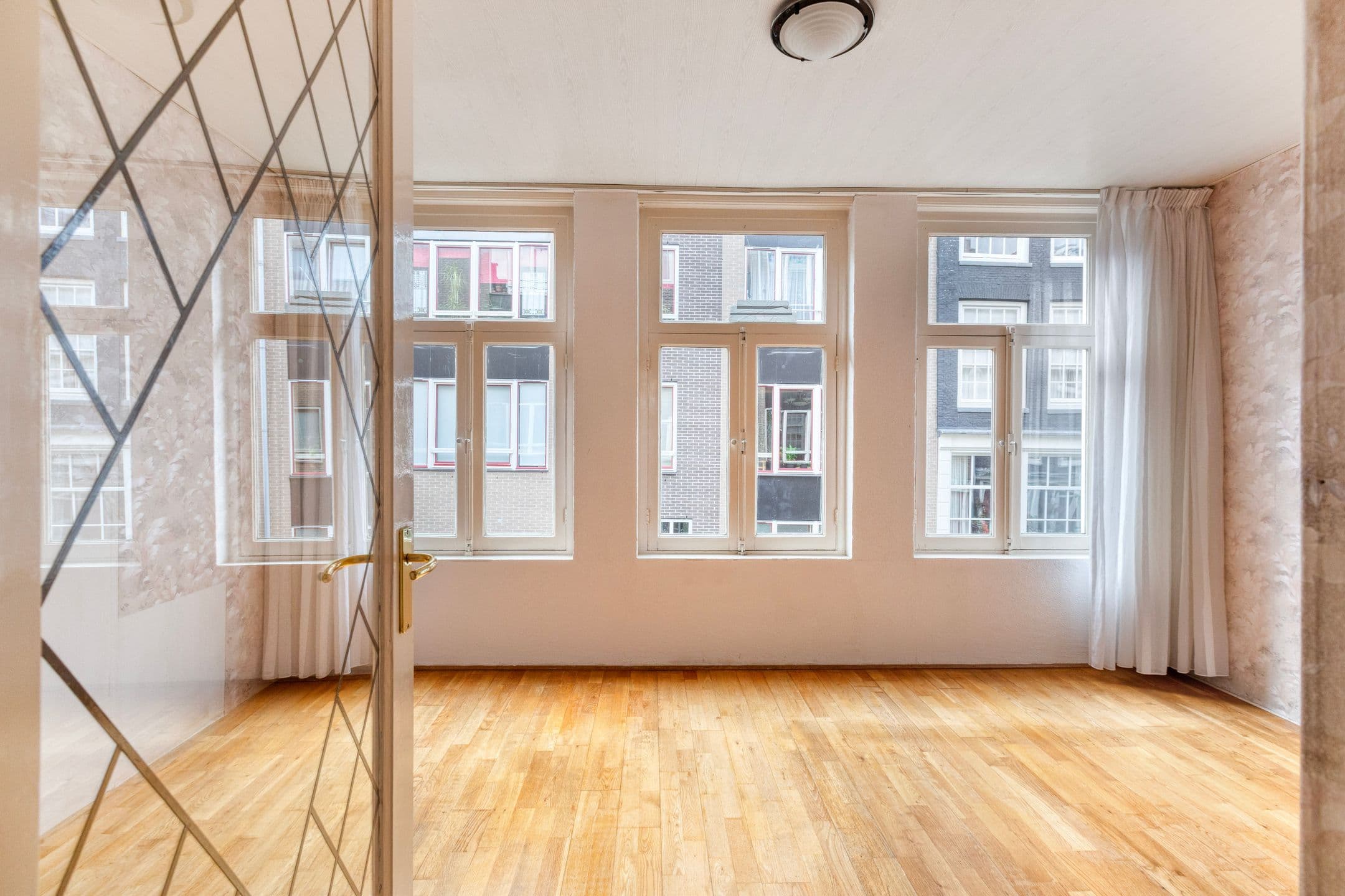 Kluswoning Boomstraat 40-1 in Amsterdam, huidige staat