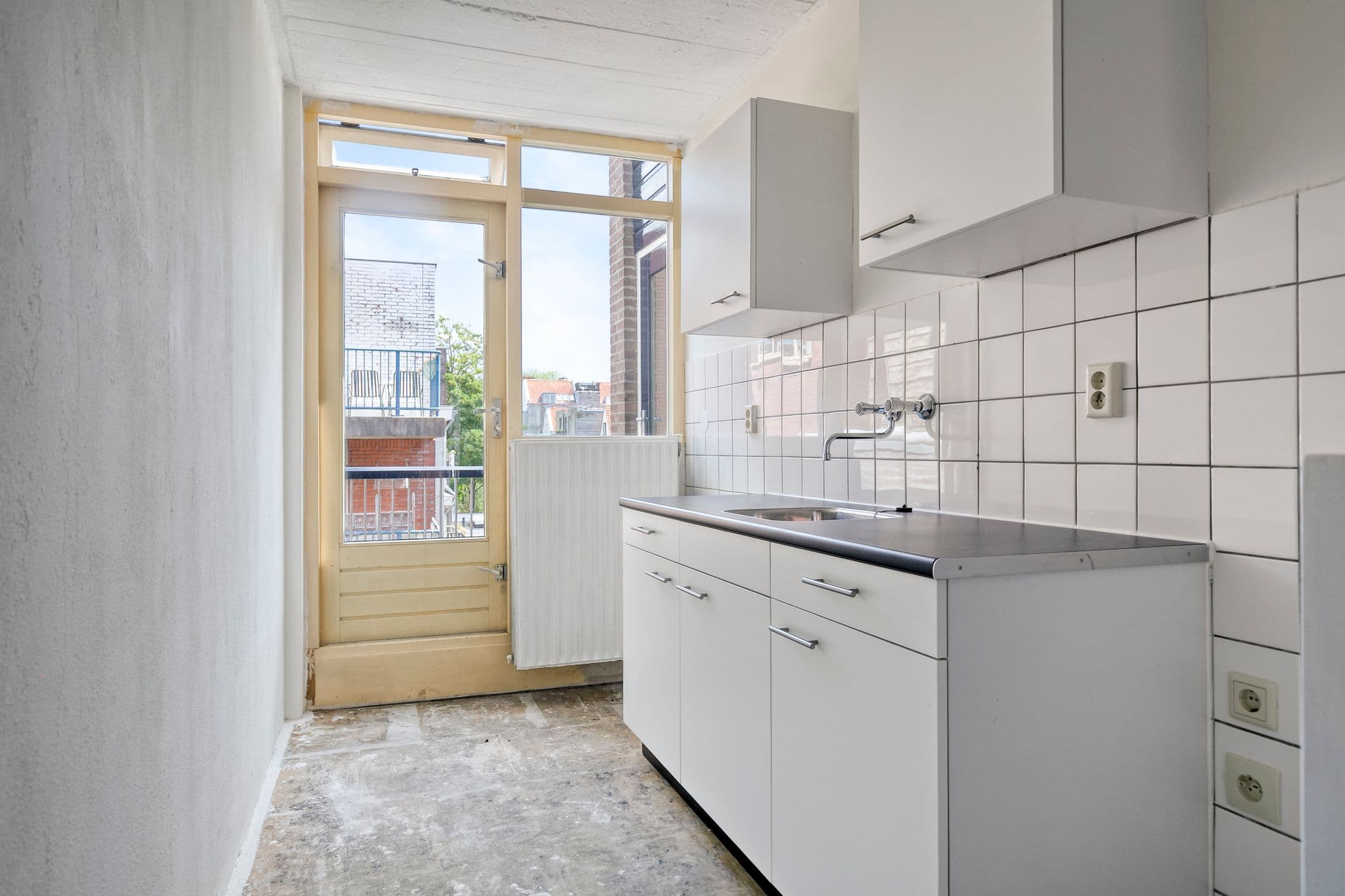 Kluswoning Eerste Tuindwarsstraat 7-B in Amsterdam, huidige staat
