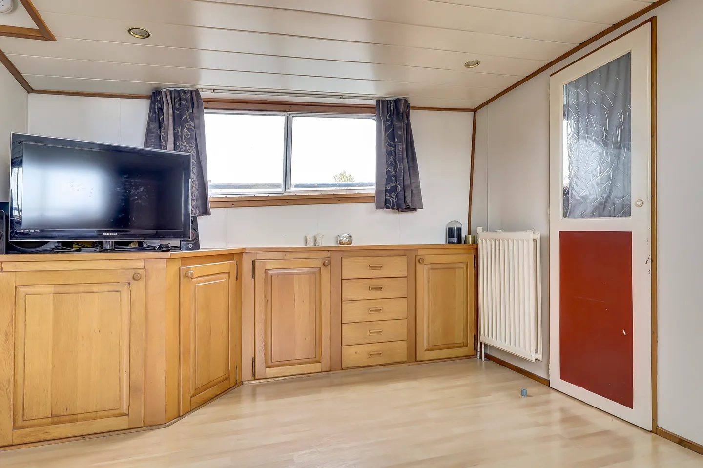 Kluswoning Haringbuisdijk 947 in Amsterdam, huidige staat