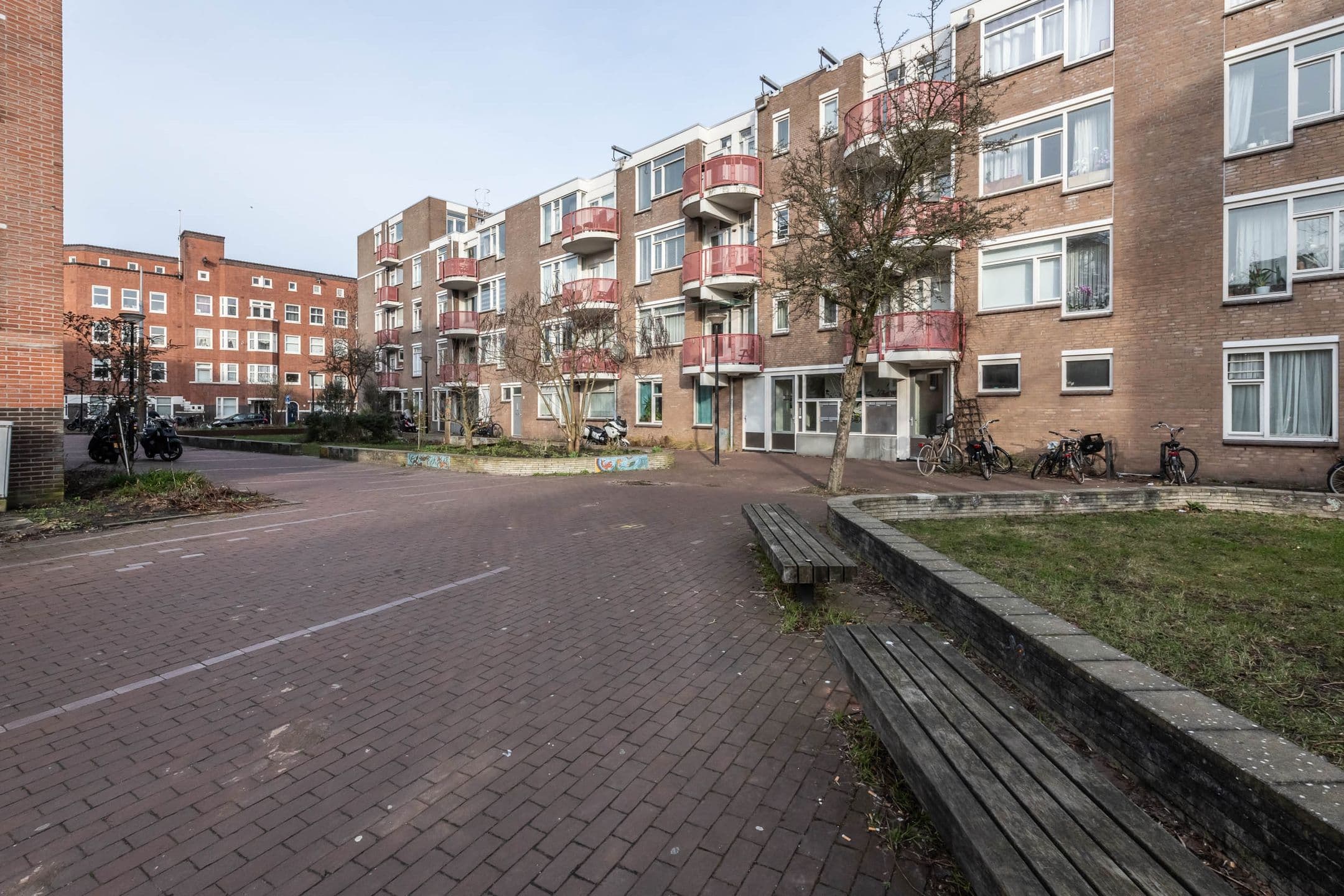 Kluswoning Minahassastraat 9 in Amsterdam
