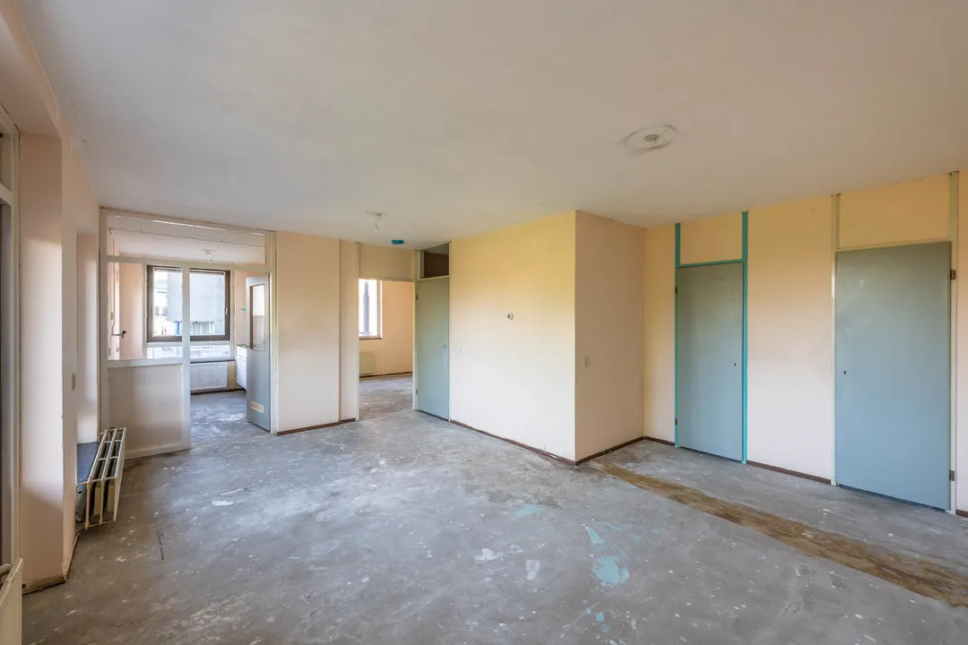 Kluswoning Minahassastraat 4-C in Amsterdam, huidige staat