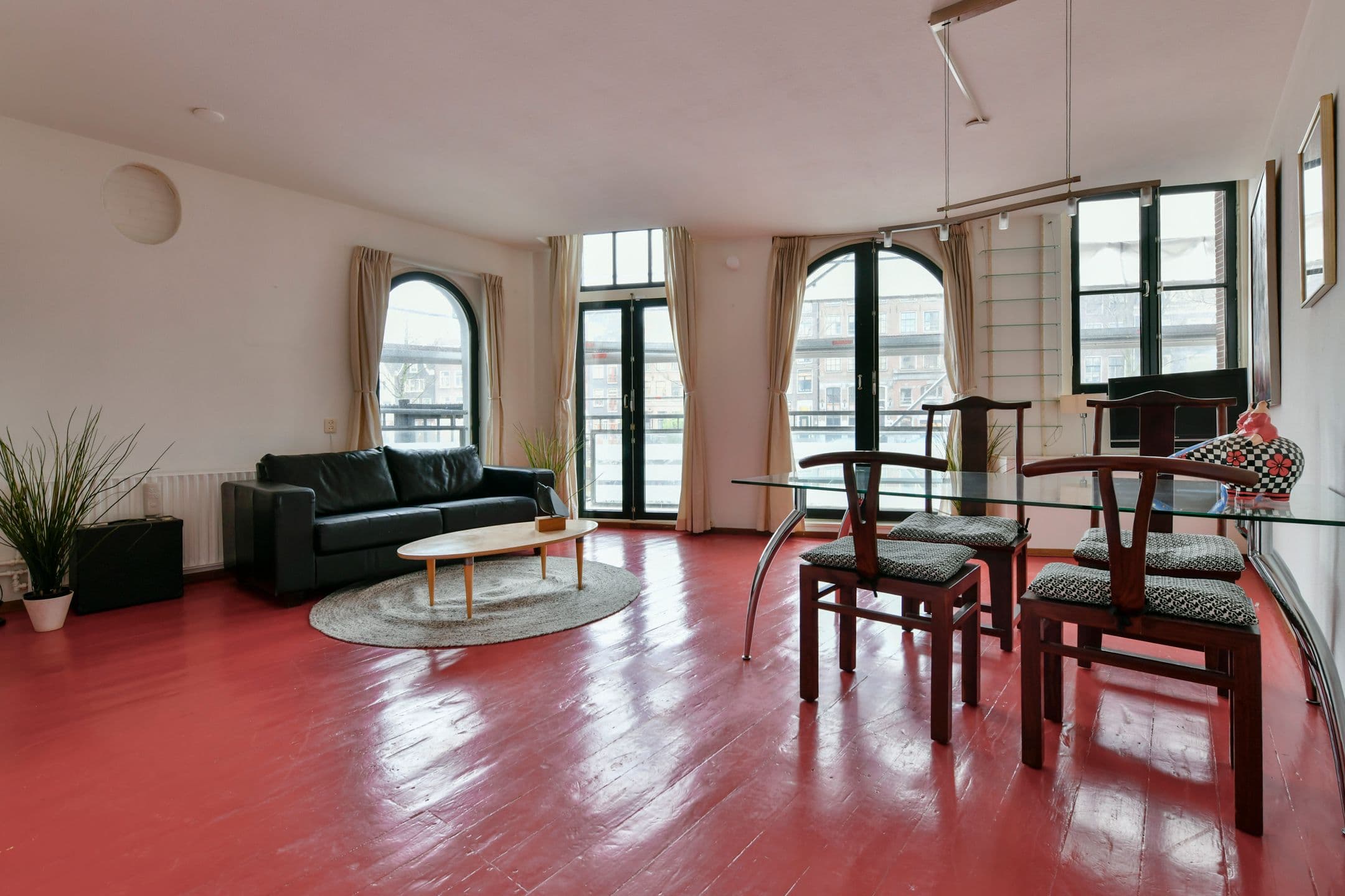 Kluswoning Nieuwe Jonkerstraat 16 in Amsterdam, huidige staat