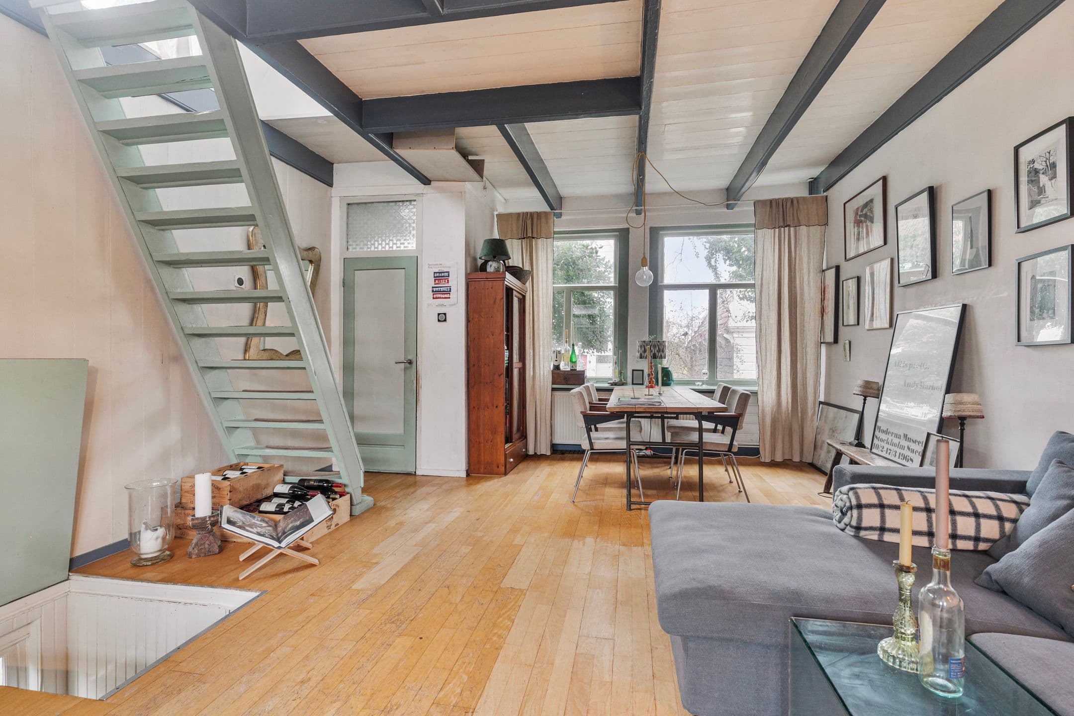 Kluswoning Nieuwendammerdijk 220 in Amsterdam, huidige staat