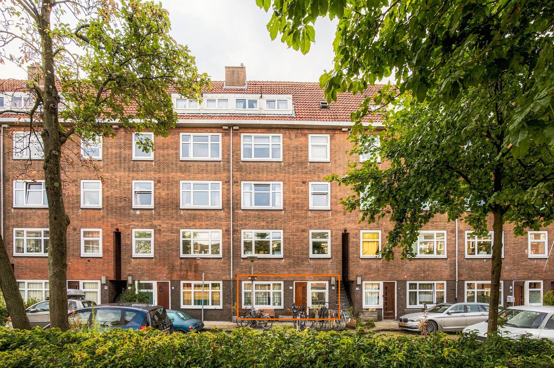 Kluswoning Paramariboplein 22 in Amsterdam