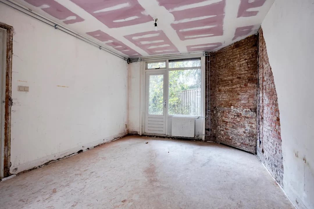 Kluswoning Sleutelbloemstraat 73-H in Amsterdam, huidige staat