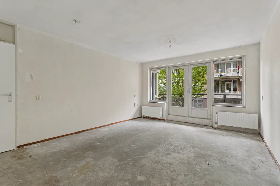 Kluswoning Tweede van Swindenstraat 9-B in Amsterdam, huidige staat