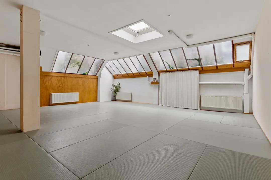 Kluswoning Van Ostadestraat 385-H in Amsterdam, huidige staat