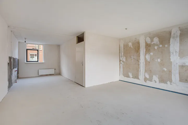 Kluswoning Wethouder In 't Veldstraat 35 in Amsterdam, huidige staat