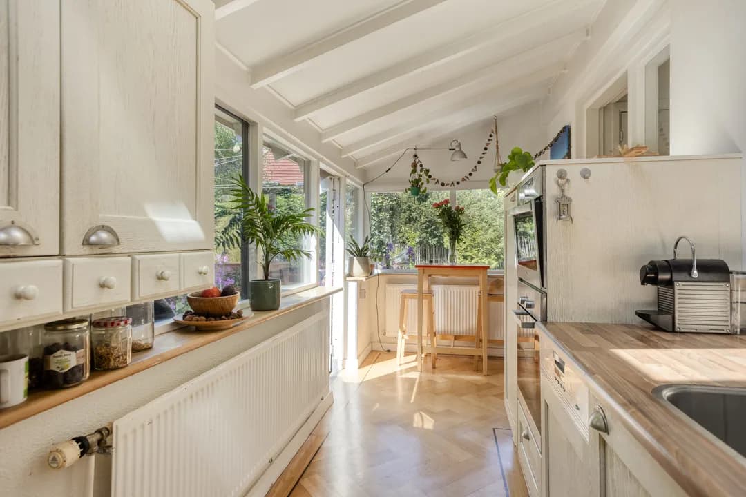 Kluswoning Van Blaaderenweg 36 in Bergen (NH), huidige staat