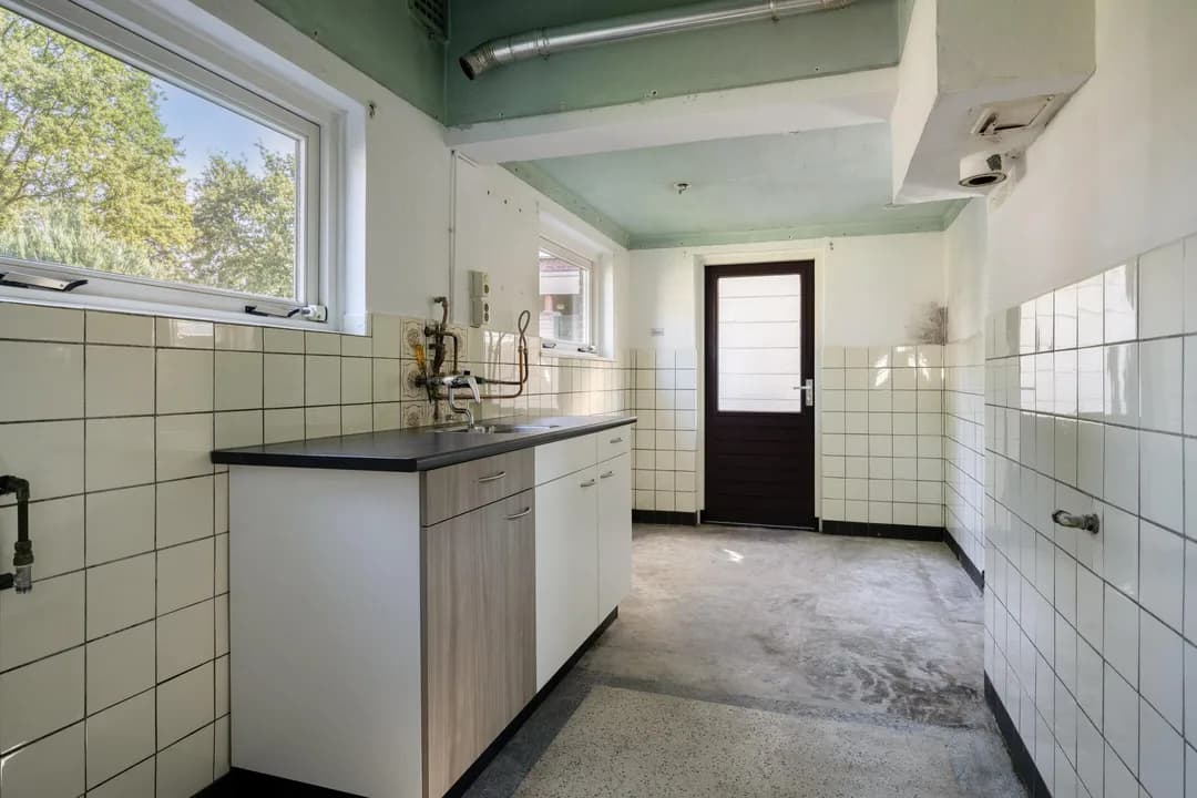 Kluswoning Wilhelminakanaalstraat 1 in Best, huidige staat