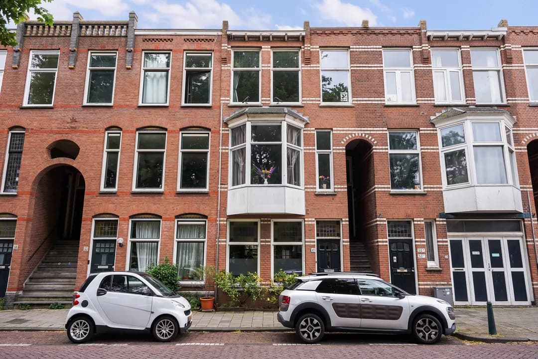Kluswoning Newtonplein 51-A in Den Haag foto 1