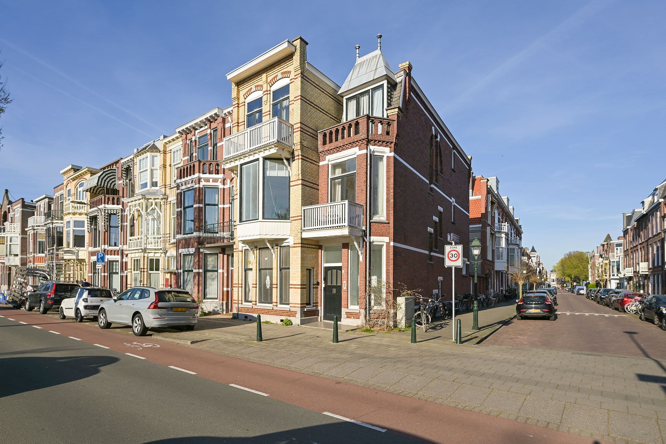 Kluswoning Van Boetzelaerlaan 67 in Den Haag