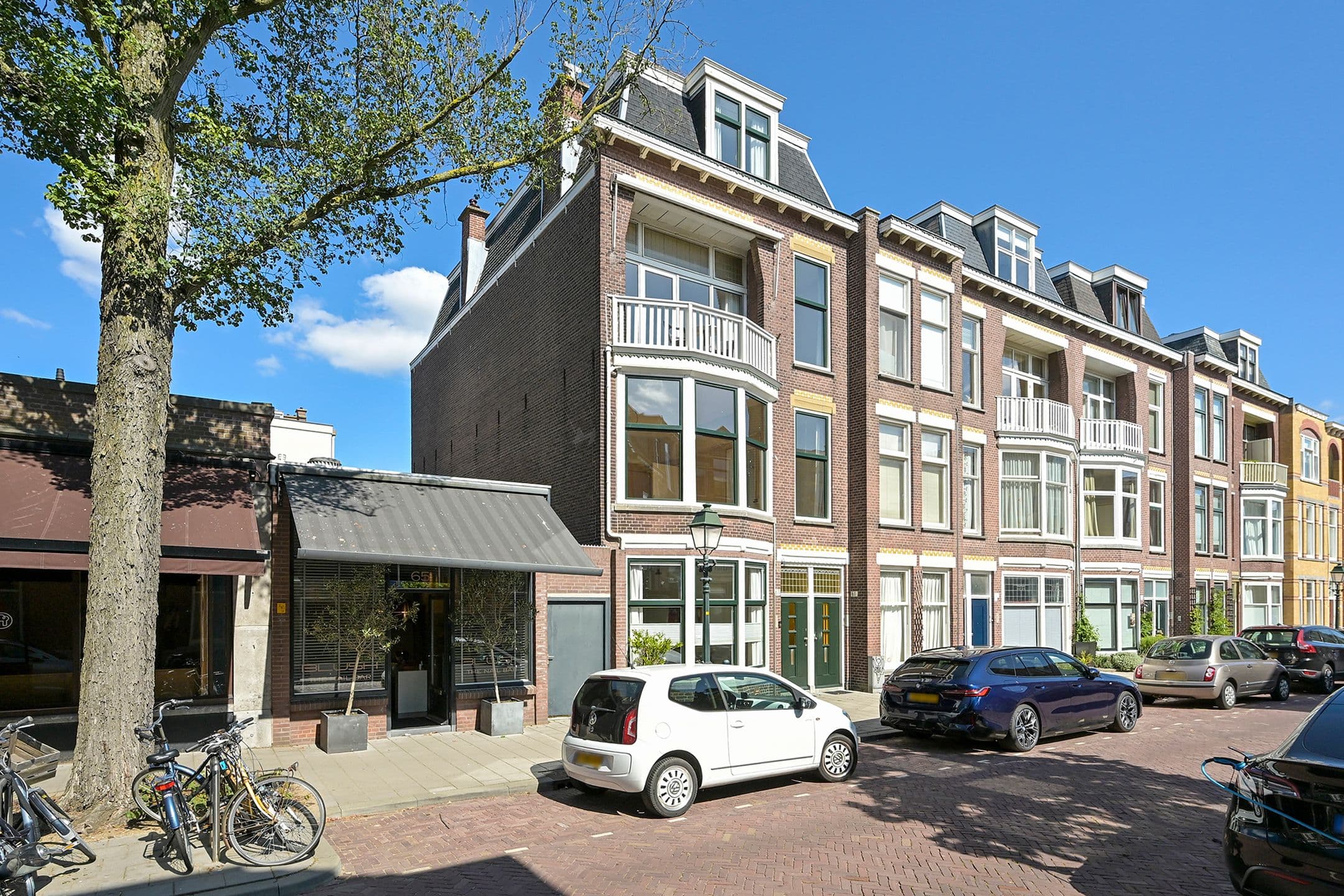 Kluswoning Van Weede van Dijkveldstraat 63 in Den Haag
