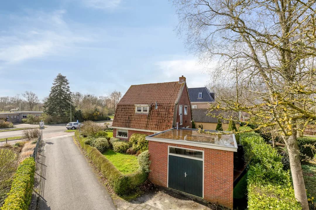 Kluswoning Woudweg 136 in Dokkum, huidige staat