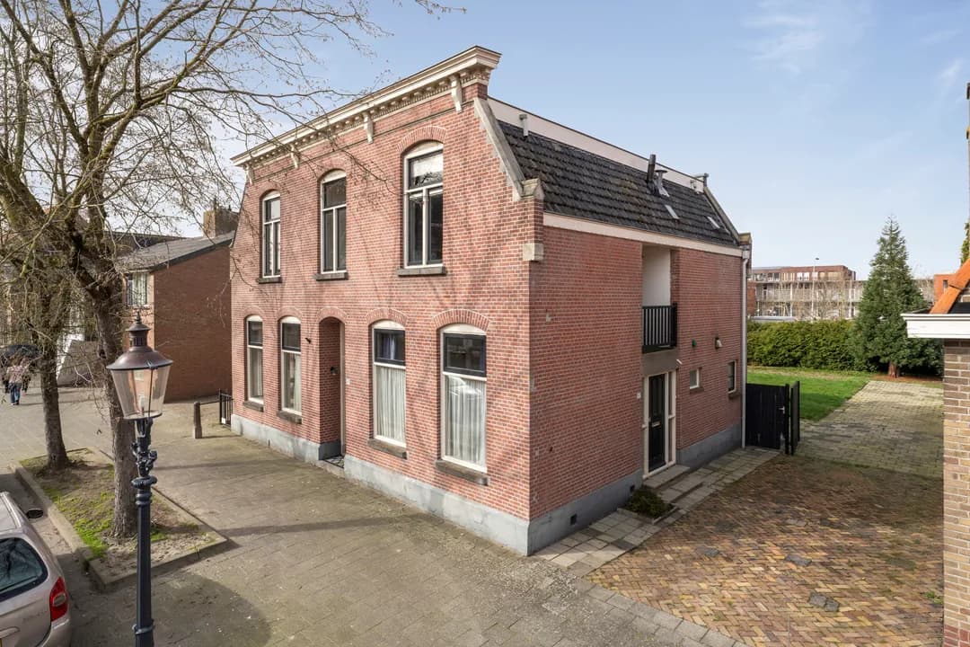 Kluswoning Lange Brugstraat 49 in Etten-Leur, huidige staat