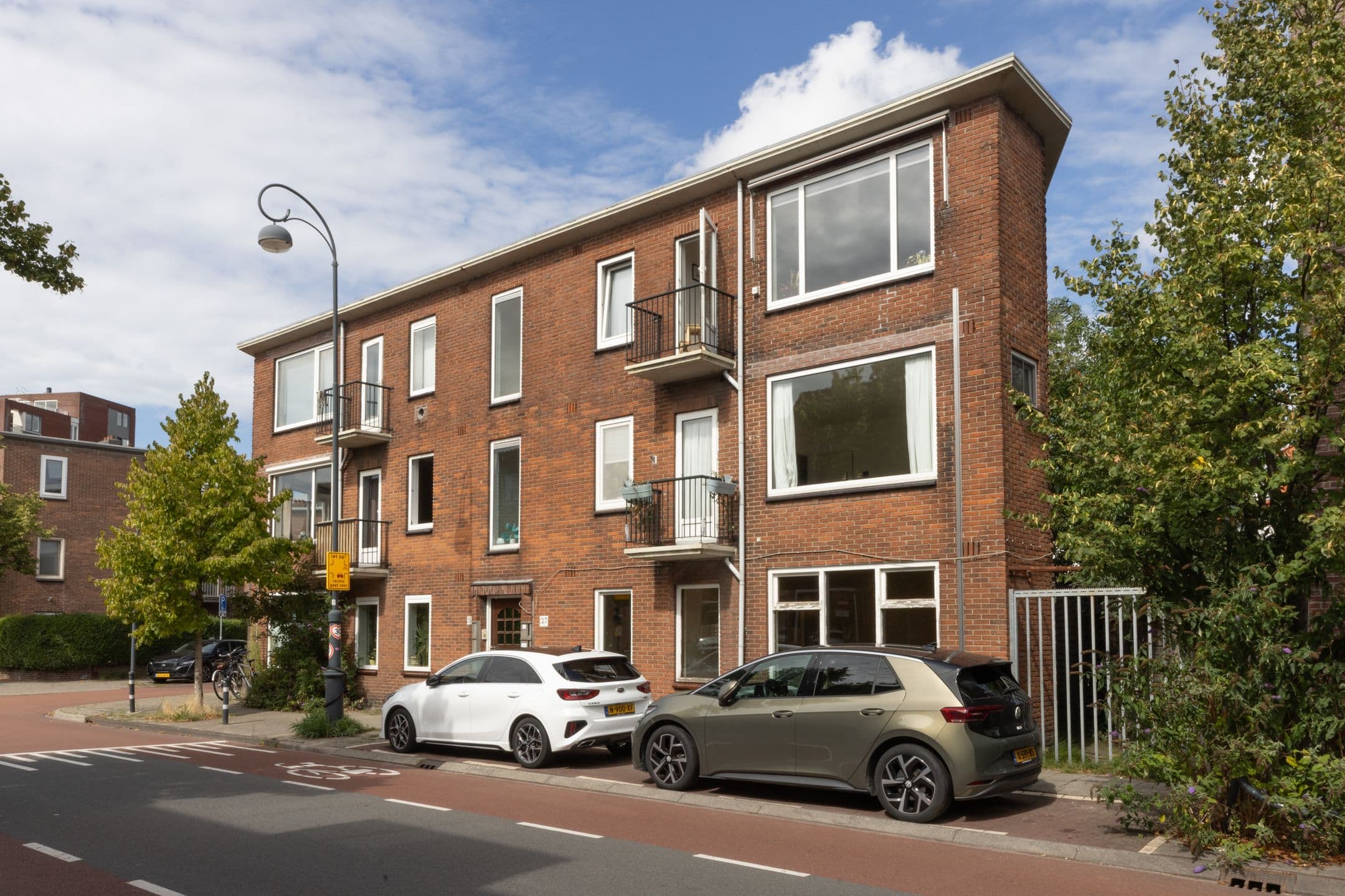 Kluswoning Teding van Berkhoutstraat 27 in Haarlem
