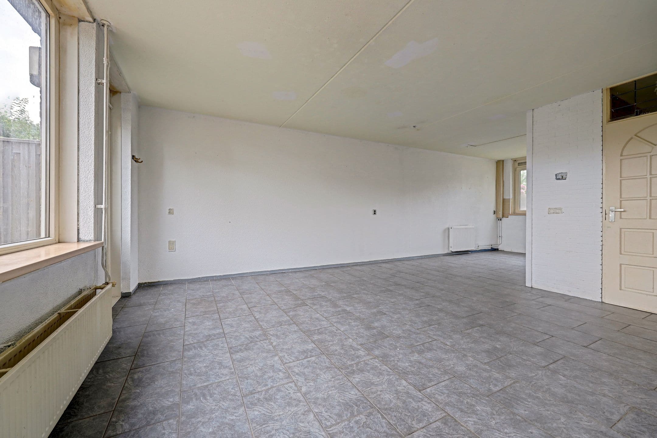 Kluswoning Kapershoekseweg 85 in Hoogvliet Rotterdam, huidige staat