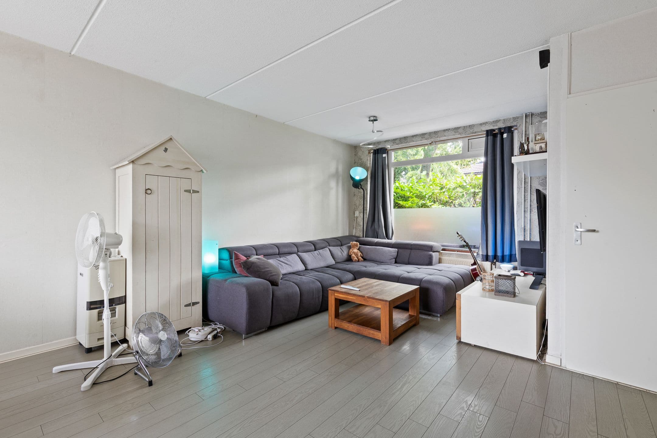 Kluswoning Eem 11 in Huizen, huidige staat