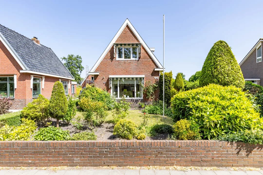 Kluswoning Burgemeester Drijberweg 83 in Hurdegaryp, huidige staat