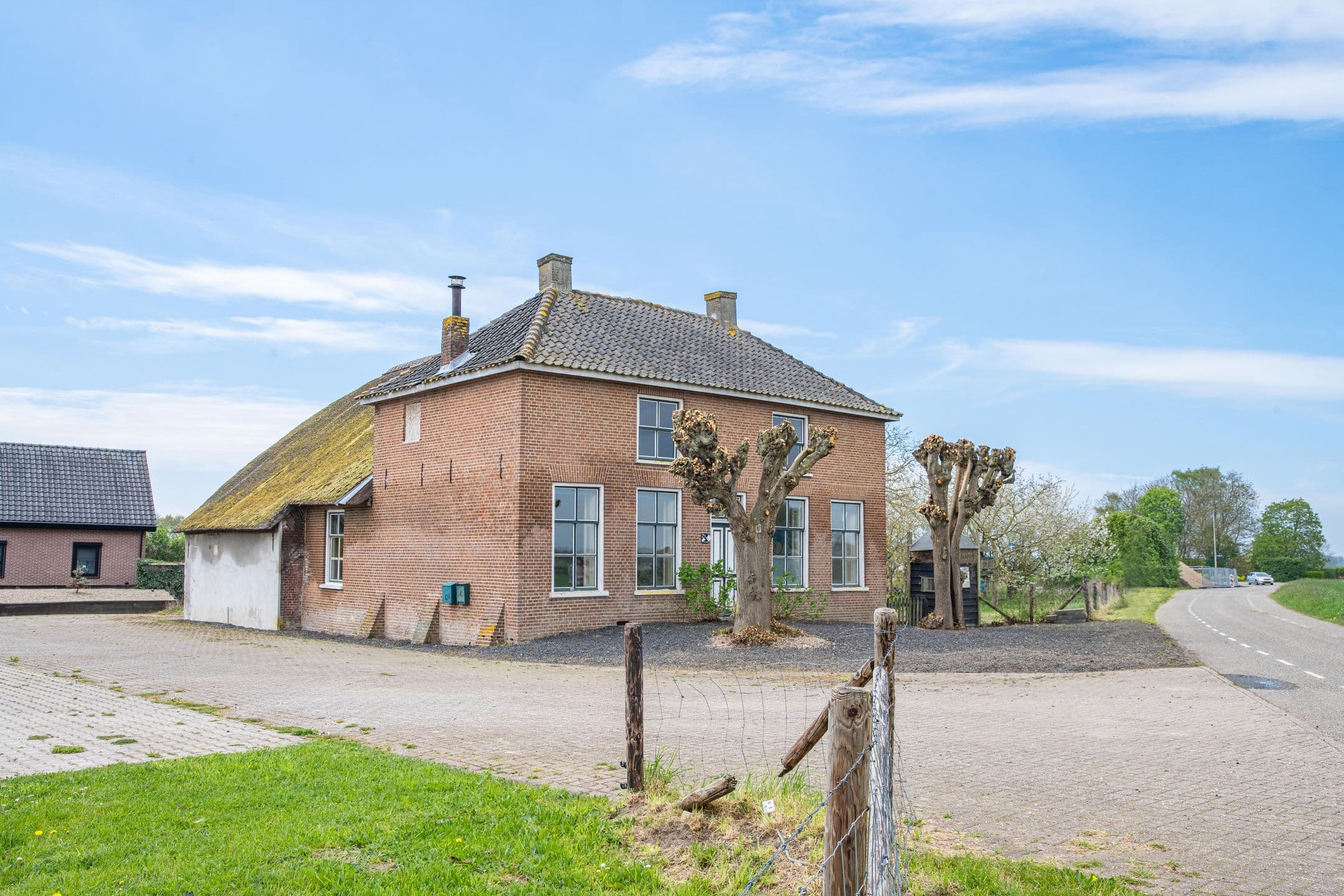 Kluswoning Woerd 43 in Kerk-Avezaath (Gem. Buren)