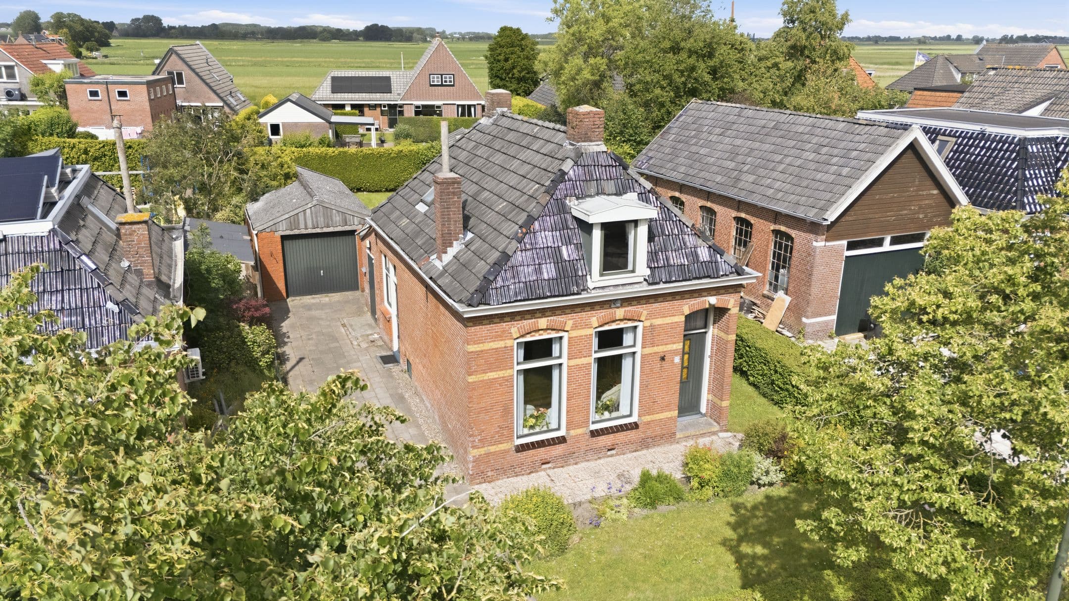 Kluswoning Mieddyk 13 in Menaam