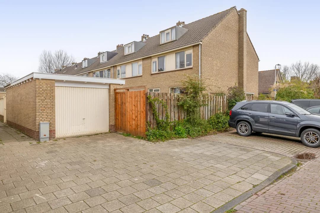 Kluswoning Ravellaan 1 in Naaldwijk, huidige staat