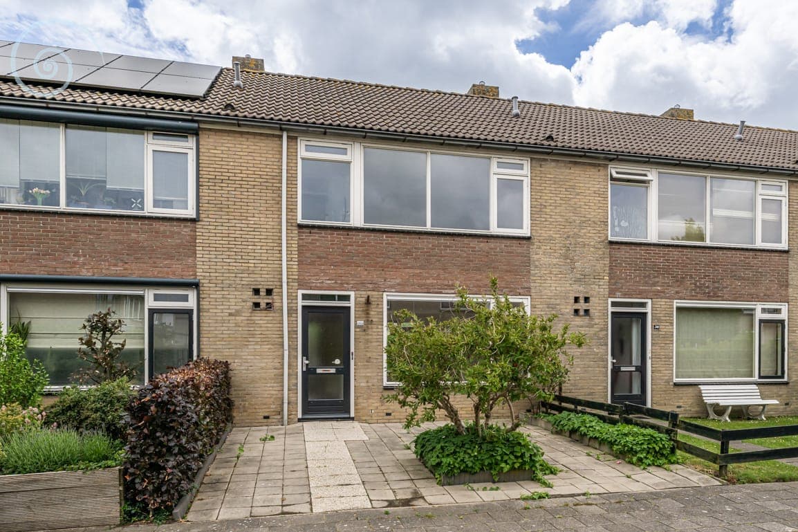 Kluswoning Hertog Jan van Beierenlaan 38 in Nieuwe-Tonge