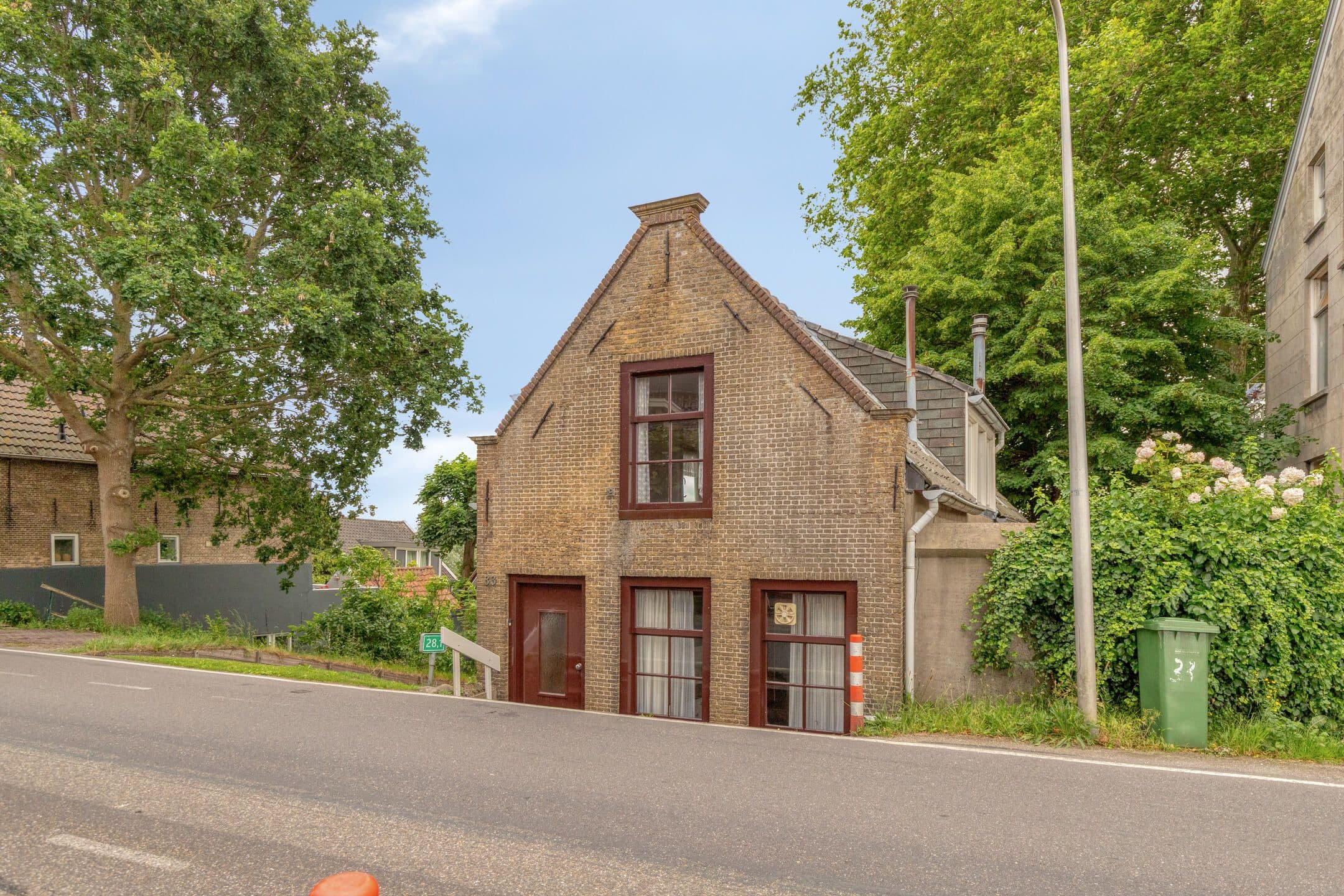 Kluswoning IJsseldijk-West 33 in Ouderkerk aan den IJssel