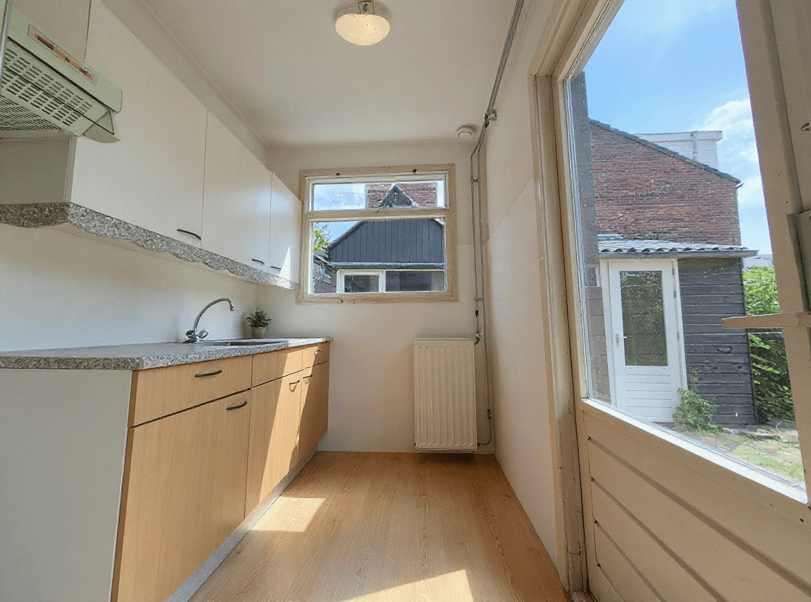 Kluswoning Dwarsstraat 11 in Alphen aan den Rijn, impressie na renovatie