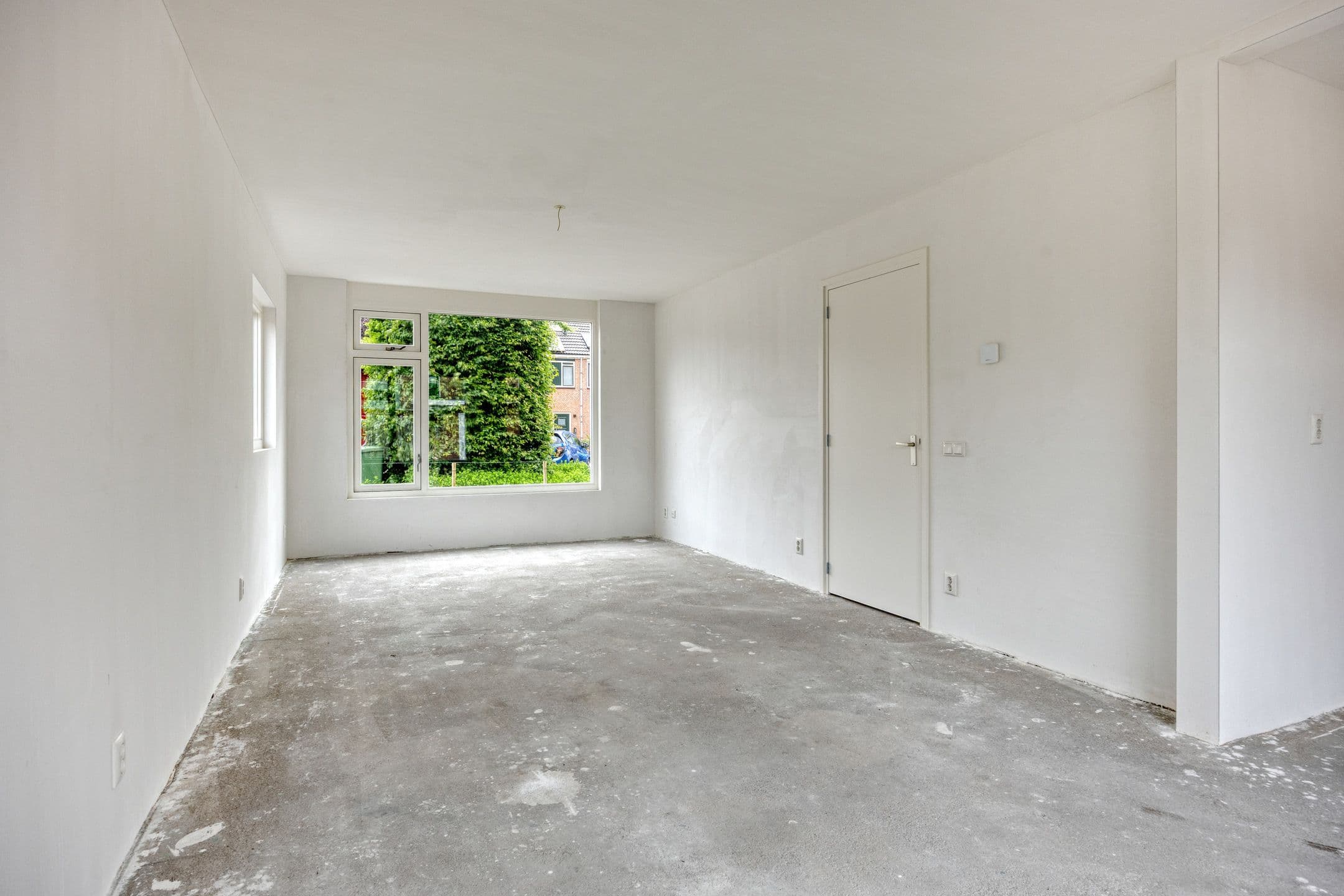 Kluswoning Mimosastraat 11 in Roelofarendsveen, huidige staat