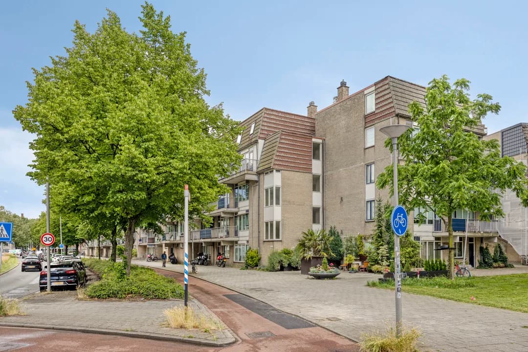 Kluswoning Vondelweg 130 in Rotterdam foto 1
