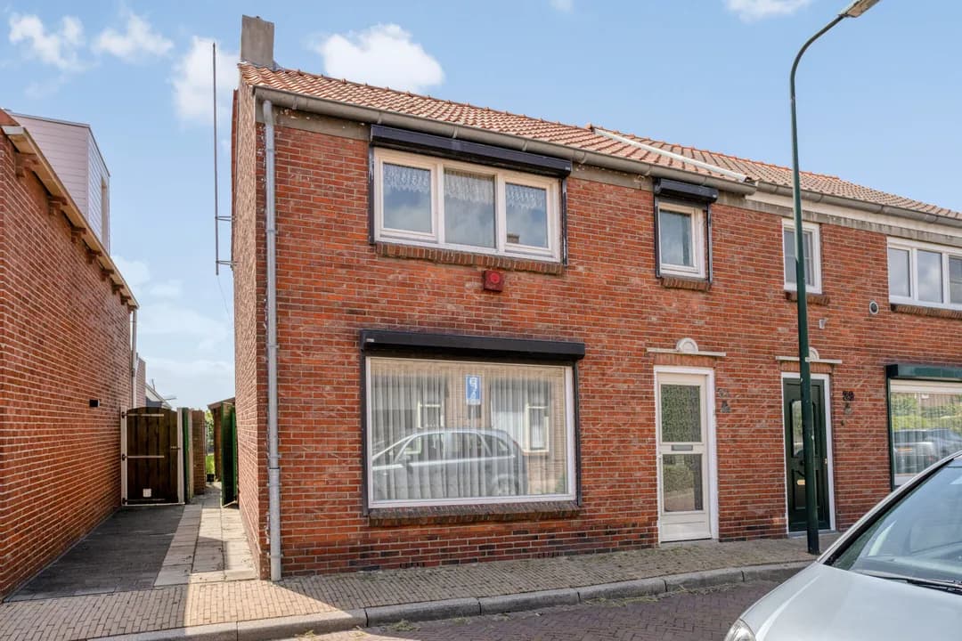 Kluswoning Julianastraat 37 in Sint-Annaland, huidige staat