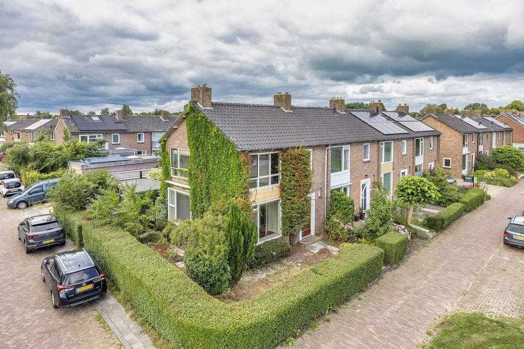 Kluswoning Dr. Kuyperlaan 11 in Sneek