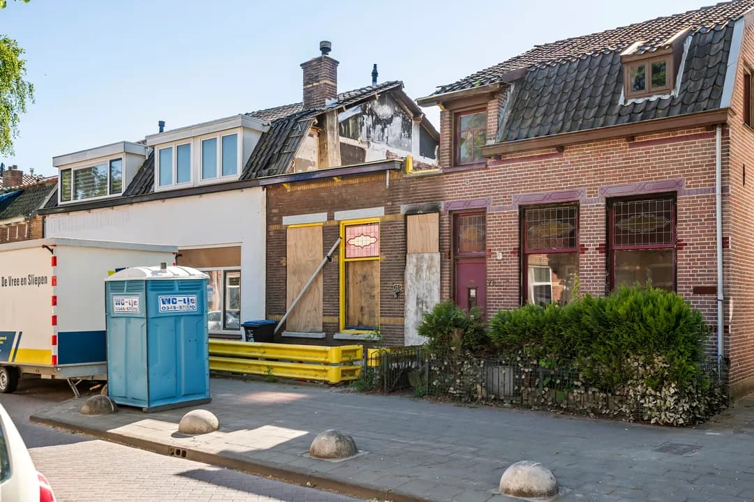 Kluswoning Grotebrugse Grintweg 69 in Tiel, huidige staat