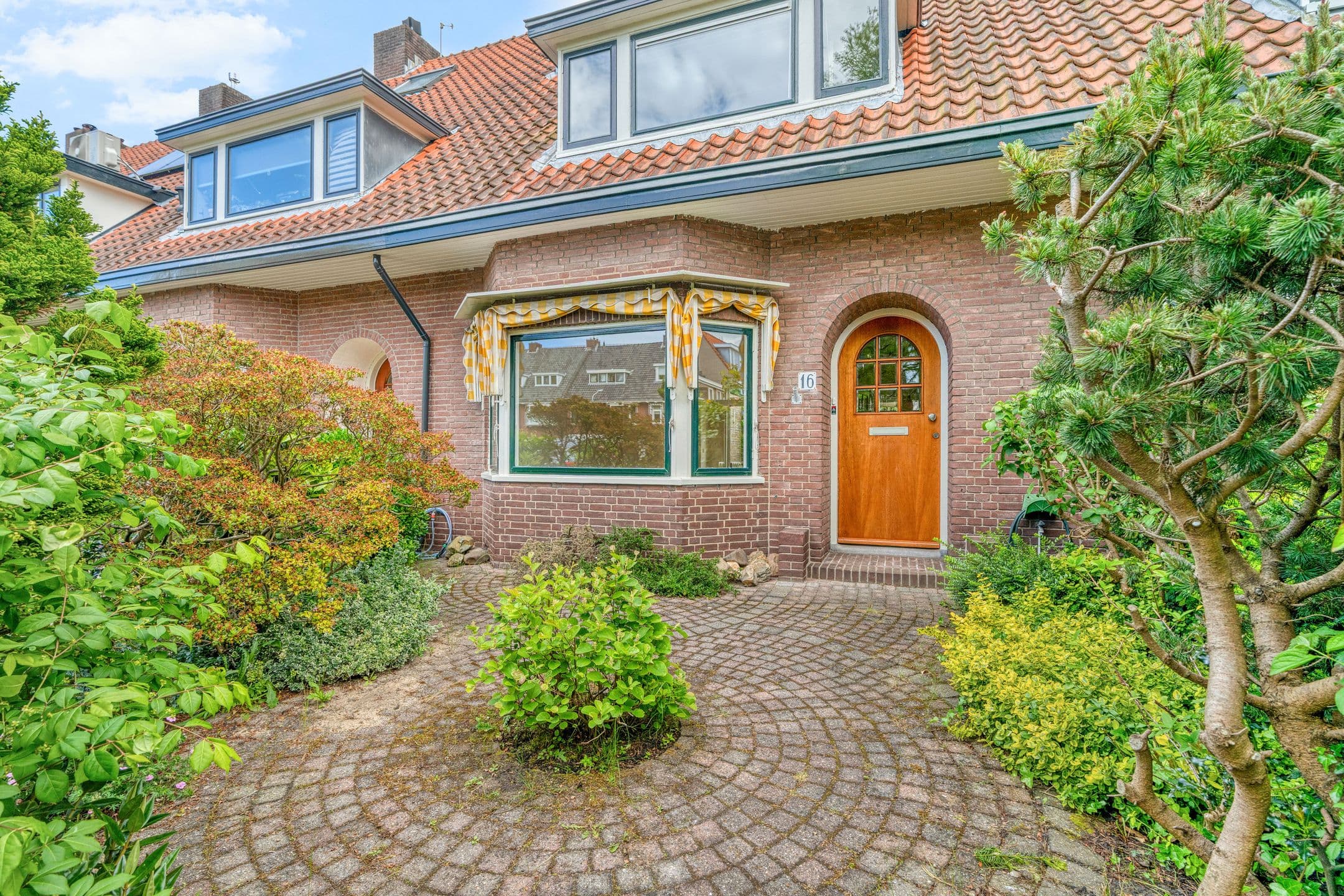Kluswoning Adriaan Pauwstraat 16 in Wassenaar, huidige staat