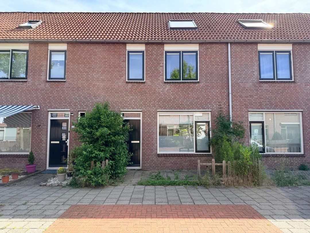 Kluswoning Het Som 34 in Zeewolde, huidige staat